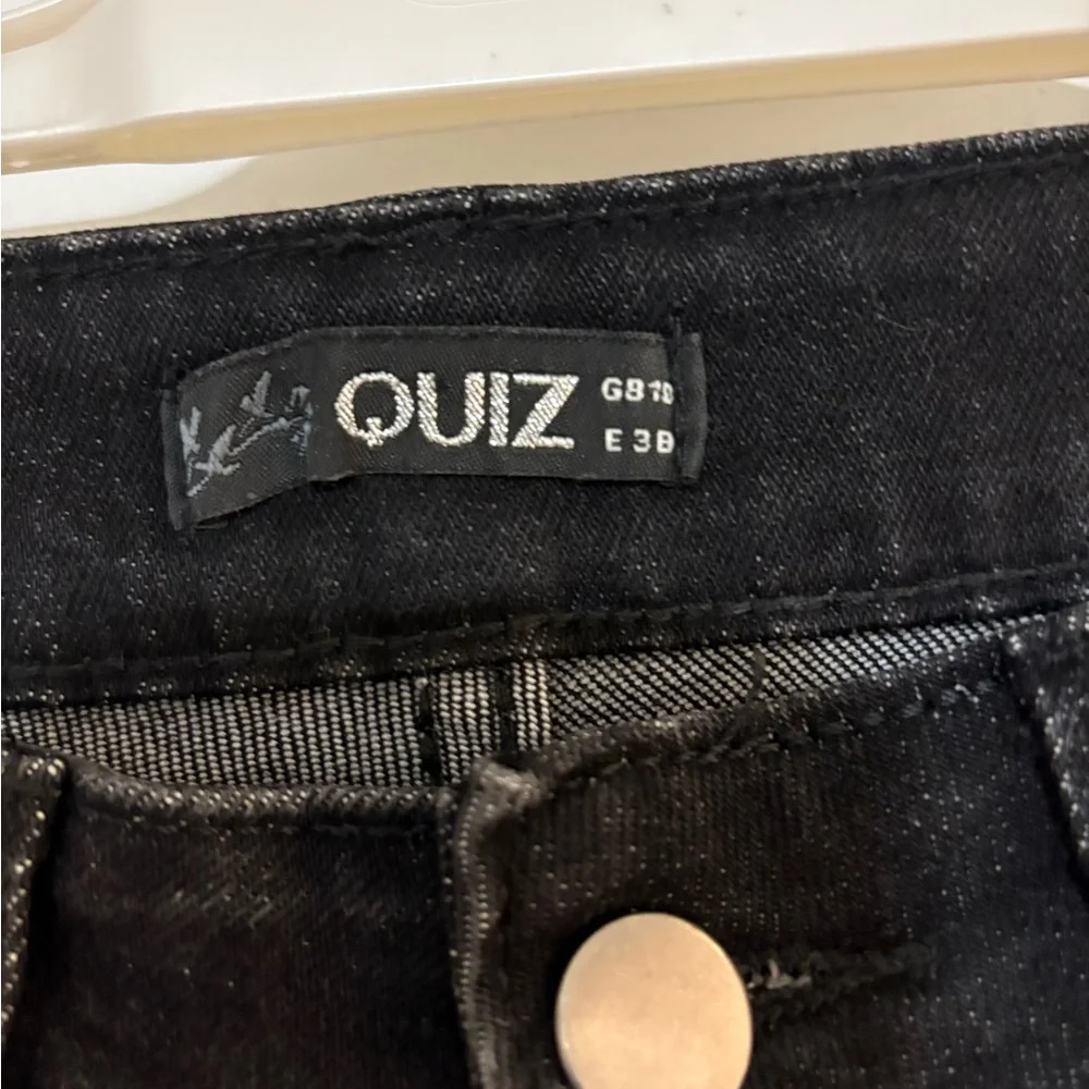 Classic Black Women's Jeans - Picture 3 of 5